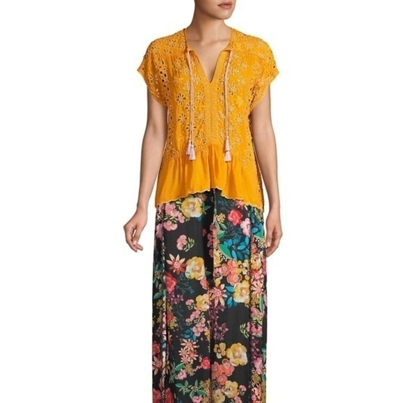 NWT Johnny Was Short Sleeve Eyelet Top Size Large - Picture 4 of 16